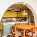 Nikos & Efi Fabrica