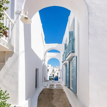 Nikos & Efi Fabrica Megali Ammos (Mykonos)